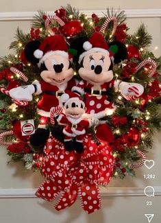 mickey and minnie mouse christmas wreath