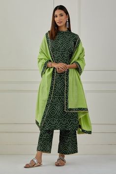 Shop for Musal Green Cotton Hariyali Bandhani Print Kurta Pant Set for Women Online at Aza Fashions Green Cotton Sharara For Festivals, Green Cotton Sharara For Eid, Green Traditional Wear With Bandhani Print For Festive, Fitted Cotton Palazzo Set With Gota Work, Green Cotton Sharara For Navratri, Green Cotton Sets With Zari Work, Green Mulmul Sharara For Diwali, Festive Pista Green Cotton Sharara, Green Cotton Palazzo Set With Gota Work