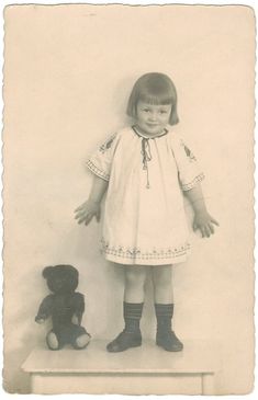 Hildegard and her teddy bear | How adorable is her embroider… | Flickr Vintage Children Photos, Bear Photos, Graphics Fairy, Tatty Teddy, Antique Photos, Bear Toy, Vintage Photo, Vintage Girls