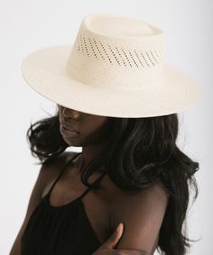 A modern take on a classic style. The Coco features handwoven venting around its telescope crown for a stylish + effortless look while the wide flat brim provides shade from the summer sun. Made of high quality Panama straw this hat will keep its shape for many seasons to come. Summer Sun, Panama, Classic Style, Coco, Straw, Hand Weaving, Crown, Sun, High Quality