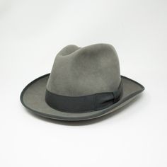 New Laguito Tango Genuine Wool Felt Ribbon Band Gray Black Hat New With Tags, Never Worn! Size 60 / 6.5 Brim Measures 2in [Ziek] Gray Fitted Felt Hat For Winter, Gray Felt Hat For Winter, Fitted Six-panel Winter Hat, Fitted Winter Six-panel Hats, Classic Gray Fedora With Curved Brim, Gray Adjustable Flat Brim Fedora, Gray Wide Brim Fitted Felt Hat, Classic Gray Brimmed Hat, Classic Gray Fedora Hat