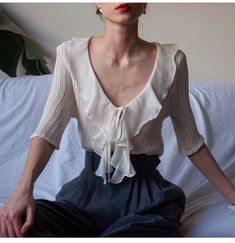 New Fashion Clothes, Moda Chic, Womens Fashion Edgy, Fashion 2018, Looks Style, Feminine Style, Passion For Fashion, Minimalist Fashion, White Shirt