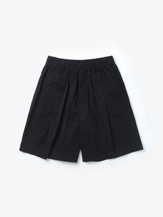 Composition : COTTON 100%Country of Origin : Republic of Korea Black Summer Pants With Welt Pockets, Black Bottoms With Straight Hem For Summer, Black Bottoms With Welt Pockets For Summer, Half Pants, Pants Black, Short Pants, Black Pants, Composition, Mens Outfits