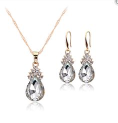 Crystal teardrop Zinc Alloy Jewelry Sets earring necklace plated fashion jewelry for woman with rhinestone nickel lead cadmium free Jewelry line is a hairdazzzel affiliate High quality jewelry line for bridal bridesmaid mother of the Bride or mother of the Groom elegant sets to wear at any of you formal occasions wedding engaged shower sweet 16 prom pageant & Birthday. Beautifully handcrafted from high quality rhinestone beads Pearl crystal. All formal sets come in a gift box for you. New items Trending Bridal Jewelry, Accessories Packaging, Bridal Jewelry Necklace, Necklace Packaging, Crystal Pattern, Crystal Jewelry Sets, Red Copper, Women's Jewelry Sets, Earrings Accessories