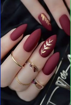 Discover 20 stunning maroon fall nail ideas for 2024, featuring rich burgundy shades, glitter accents, and matte finishes. Perfect for short, almond, and square nails, these designs offer a variety of looks, from elegant gold accents to playful drip patterns. Get inspired with our professional tips and step-by-step DIY instructions for achieving these trendy fall nail designs at home. #autumnnails Mint Green Nails, Pastel Ombre, February Nails, Green Nail Designs, Matte Nails Design, Burgundy Nails, Winter Nail Designs, Fall Nail Art, Autumn Nails