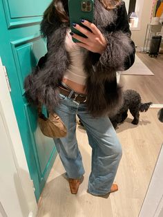 Furcoat brownboots 90’s vibe vintagecoat vintage belt leatherjacket bellahadid barlife nightlife stockholm oslo style lowwaist heels Romantic Study, Fashion 23, Study Life, 90’s Outfits, Cold Fits, Fall 24, Vintage Belt, Vintage Belts