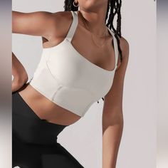 Popflex Blogilates Daphne Corset Crop Top - Light Sand Size Xs New Never Worn - Doesn’t Fit Me And Missed The Return Window. Smoke And Pet Free Home Thanks For Shopping! Fitted White Sports Bra With Built-in Bra, Sporty White Sports Bra With Straps, Sports Bra With Straps In White, White Stretch Sports Bra With Straps, White Strappy Gym Activewear, White Gym Activewear With Straps, White Stretch Activewear With Straps, White Strappy Yoga Activewear, White Strapped Yoga Activewear