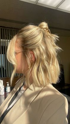 Have Up Half Down Hairstyles Short Hair, Short Blonde Hair Half Up, Short Blonde Hair Thick Hair, Hairstyle Half Up Half Down Short Hair, Long Bob Hairstyles Half Up, Formal Updos Short Hair, Short Blonde Half Up Half Down, Short Hair Inspo Curtain Bangs, Short Hair Curled Half Up Half Down