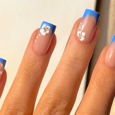 𝐇𝐚𝐧𝐧𝐚𝐡 𝐓𝐚𝐲𝐥𝐨𝐫 on Instagram: "#ad 2004 calling 📞 They want their hibiscus print back 🌺🤣 ___________________  Using @the_gelbottle_inc  ✿ BIAB 019 ✿ Michelle  ✿ Daisy" Blue French Tips Hibiscus, Blue French Tip Hibiscus Nails, Blue French Tip With Hibiscus Flower, Nail Inspo Acrylic Blue, Hibiscus Flower Nails Square, Blue Hibiscus Flower Nails, Dark Blue Flower Nails, Summer Nail Ideas Gel, Nails Design Ideas Summer