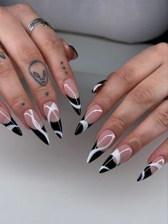 White Black Nails Ideas, Black Nails White Design, Nails Design Square, Nail Black, Black And White Nails, Tapered Square Nails, Amazing Nails, Drip Nails, Acrylic Nails Coffin Pink