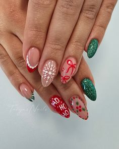 Nails Xmas, Acrylic Nail Designs Coffin, Pink Tip Nails, Nail Board, Butterfly Nails, Christmas Nails Easy, Nails Easy, Painted Nail Art