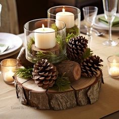 Simple Rustic Christmas Table Decor, Simple Holiday Centerpieces Easy Diy, Xmas Table Centrepieces, Christmas Table Greenery, Christmas Decor Ideas Woodland, Christmas Candle Table Centerpieces, Christmas Table Decor Ideas Diy, Winter Centerpieces For Table Wedding, Rustic Christmas Table Centerpieces