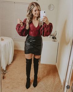 Leather Skirt Outfit Christmas, Leather Skirt Holiday Outfit, Leather Skirt Holiday Party Outfit, Leather Skirt Christmas Outfit, Outfit With Leather Skirt, Skirt Outfits With Boots, Holiday Skirt Outfits