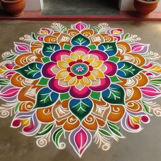 Rangoli design Onam Pookalam, Bal Ganesh, Poster Rangoli, Border Rangoli, Circle Mehndi, Basic Mehndi, Simple Flower Design, Design Pattern Art