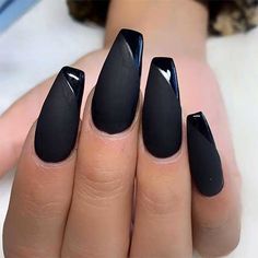 Nails With Shiny Tips, Nails Black And Gold Glitter, Black And Silver Glitter Nails, Glitter Nails Black, Black And Gold Glitter Nails, Nails Black And Gold, Black Marble Nails, Black Ombre Nails, Mack Up