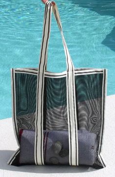 Diy Beach Bag, Sac Tote Bag, Tote Bag Tutorial, Diy Tote, Diy Sac, Mesh Tote Bag, Girls Tote, Bag Diy, Diy Tote Bag