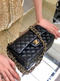 Glossier Bag, Chanel Quotes, Chanel Classic Flap Bag, Vintage Chanel Bag, Luxury Bags Collection, Classic Flap Bag, Luxury Bag, Pretty Bags, Cute Purses