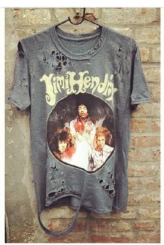 Christian Benner makes amazing custom tees Distressed Band Tee, Distressed Graphic Tee, Neo Grunge, Vintage Band T Shirts, Band Tee Shirts, Tokyo Street Fashion, Instagram Baddie, Vintage Band Tees