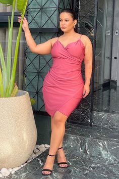 Zen Curvy Dress Pink Gitionline Plus Size Dress, Night Out Tops, Activewear Fashion, Curvy Dress, Junior Dresses, Curve Dresses, Night Looks, Popular Style, Club Dresses