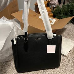 Nwt Black Kate Spade Shoulder Tote. Made To Fit Small Laptops And Ipads. Soft Leather With Zipper Pockets, Great For Work! Small Laptops, Kate Spade Bag Black, Kate Spade Purse Black, Soft Leather Handbags, Kate Spade Shoulder Bag, Small Laptop, Kate Spade Totes, Kate Spade Tote Bag, Large Leather Tote