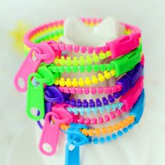 Zipper Bracelet, Kids Sensory, Kids Hands, Lego Ninjago, Bracelet Bangle, Sensory Toys, Fidget Toys, Braided Bracelets, Bracelets And Charms