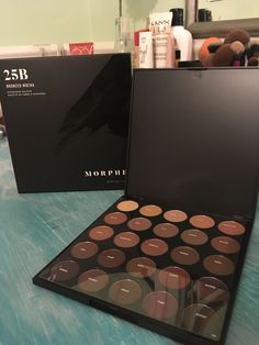 Best Eyeshadow Palette For Brown Eyes, Pakistani Bridal Makeup Hairstyles, Brown Eyeshadow Palette, Morphe Eyeshadow Palette, Morphe Palette, Brown Skin Makeup, Brown Makeup, Brown Eyeshadow