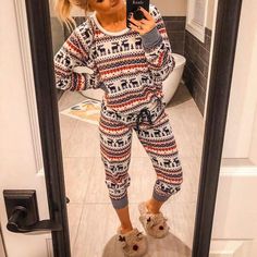 Cozy Christmas Outfit, Cozy Dress Outfit, Reindeer Pajamas, Womens Christmas Pajamas, Christmas Outfits Women, Two Piece Pants Set, Lounge Top, Cute Pajamas, Looks Black