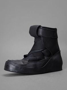 Cyberpunk Shoes, Futuristic Shoes, Mode Shoes, High Top Trainers, Sneakers Men Fashion, Luxury Brands, Shoe Game, Rick Owens