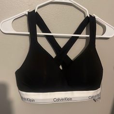 Brand New With Tags Calvin Klein Lift Bralette Size Xl Calvin Klein Bra, Calvin Klein White, Womens Calvin Klein, Women's Intimates, Bralette, White Black, Calvin Klein, White And Black, Black White