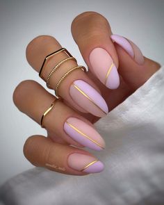 Basketball Nails, Arrow Nails, Almond Shaped Nails Designs, Almond Shape Nails, Almond Nails Designs, Almond Acrylic Nails, Short Acrylic Nails Designs, Nail Bar, Unique Nails