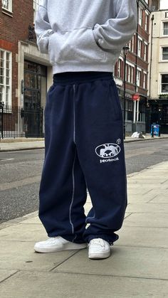 🎧 Men Navy Outfit, Navy Sweats Outfit, Blue Sweats Outfit, Baggy Sweatpants Outfit Men, Baggy Sweats Outfit, Aesthetic Sweatpants Outfit, Navy Sweatpants Outfit, Sweats Outfit Men, Thrifted Outfits Men