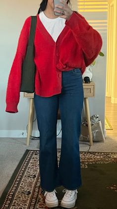 Clear Winter Outfits, Deep Winter Color Palette Outfits, Sydney Ootd, Mid Size Winter Outfits, Warm Spring Outfits, Modest Spring Outfits, Ootd Autumn, 2024 Fits, Outfit Cardigan