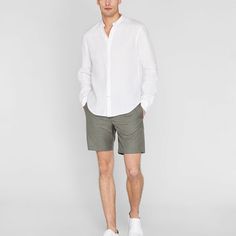 The Look Of A Polished Trouser, The Comfort Of An Easy Short. Featuring An Extended-Tab Waistband And Four-Pocket Silhouette, This Smooth, Plain-Weave Pair Is Designed With All Your Summer Events In Mind. Model Is 6'2" Wearing A Size 32 Designed For A Tailored Fit That Hits Just Above The Knee 84% Polyester; 16% Viscose Slim Fit With An 8" Inseam, 21.25” Inseam; Based On A Size 32 Zip Fly With Hook-And-Bar And Button Closure Flat Front; Extended-Tab Waistband; Belt Loops; Two Side Pockets; Two B Slim Fit Linen Casual Bottoms, Casual Business Shorts For Summer, Business Casual Shorts, Refined Fashion, Mens Club, Summer Events, Taupe Color, Club Monaco, Above The Knee