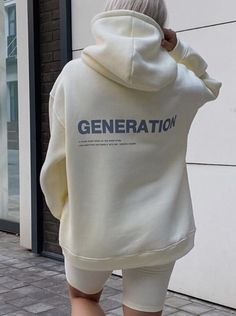 Hoodie 2023 Trend, Streetwear Hoodie Design, Tshirt Outfit Summer, Minimalist Clothing Brands, Hoodie Minimalist, Grace Clothing, Graphic Tshirt Outfit, T Shirt Logo Design