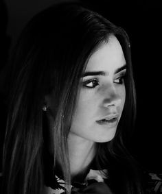 Lily Collins Lily Collins Snow White, 2009 Fashion, Royal Aesthetic, Actrices Hollywood, Emily In Paris, Culver City, California Beach