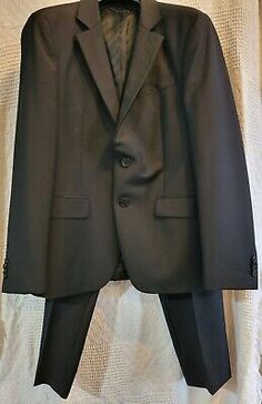 Top Rated Mens Givenchy suit, wool and mohair, EU52/US LARGE 36x29 (2+ inches to let out), Men clothing Fitted Wool Three-piece Suit With Long Sleeves, Fitted Wool Three-piece Suit, Fitted Wool Tuxedo With Long Sleeves, Givenchy Suit, Shoulder To Shoulder, Beautiful Suit, Suit Separates, Men Clothing, Top Rated