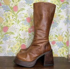 Brown Go Go Boots, 70s Brown Boots, Brown 70s Boots, Gogo Boots Outfit, Destroy Boots, 70s Boots, 70s Shoes