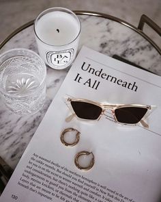 Fashion Fotografie, Cat Eye Colors, French Girl Chic, Flat Lay Photography, Glasses Chain, White Aesthetic, Sunglass Frames, Accessories Jewelry, Latest Fashion For Women