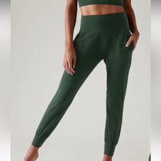 Reposhing This Item I Purchased From @Alyssatull. Loved It, But Ready To Rotate For Something New. Questions? Leave A Comment Below! Seaweed Snack, Seaweed Snacks, Fitness Studio, Active Wear Pants, Athleta Pants, Top Gifts, Petite Size, Second Skin, Upf 50