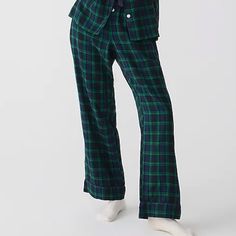 J.Crew Size Medium Flannel Pajama Pant In Black Watch Tartan J Crew Pajamas, Embroidered Pajamas, Black Watch Tartan, Flannel Pajama Pants, Floral Pajamas, Pants Green, Plaid Pajamas, Pajama Pant, Flannel Pajamas