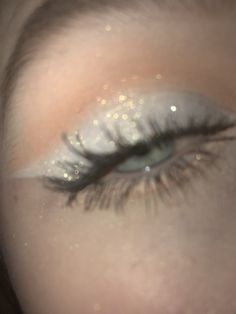 Makeup For Upturned Almond Eyes, Glittery Makeup Ideas, Make Up Tricks, Baby Belle, Only Me, Ethereal Makeup