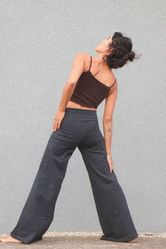 A High-Quality High Waisted Wide Legg Hippie Gray Yoga Pants, Boho Clothing Fashion, Hand Made Of Amazing Cotton Lycra, Beautiful Loose Pants, Perfect for the up-and-coming season. These Beautiful and Relaxed Boho pants are the perfect style for your everyday visit to a café, a good yoga session, as well as a quick visit to a festival nearby. A Unique and gorgeous loose pants, perfectly tailored to fit and compliment all body types, from size small to size XL. It is loose and comfortable to wear Aesthetic Yoga Outfit, Bohemian Straight Leg Non-stretch Bottoms, Bohemian Non-stretch Straight Leg Bottoms, Bohemian Black Pants, Stretch Full-length Hippie Pants, Hippie Stretch Full-length Pants, Hippie Style Stretch Full-length Pants, Hippie Full Length Stretch Pants, Versatile Wide-leg Yoga Pants