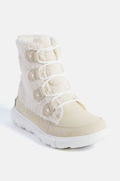 Founded in 1962 in Canada, Sorel is where function meets fashion. Brave the winter weather and look chic while doing it.This classic Beige Ceramic Salt Explorer Joan Boots are now cozier than ever — with a fabulous faux shearling outer perfect for chilly weather ahead. Equal parts comfy and functional, these feature a cushioned EVA insole, 100g of insulation for ultimate warmth, and a rubber sole with grip for slick streets. Pair with denim and a chunky knit for off-duty weekend looks, or with your parka and a beanie for chic apres ski vibes.
Round toe
Lace-up closure
Removable molded EVA footbed
Brand logo on side shaft and heel
Hangloop at back of shaft
Ankle-height shaft
Rubber outsole with treads
100g insulation
Material: Faux Shearling (upper), Microfleece (lining), Rubber (outsole)
N Sorel Explorer, Beige Ceramic, Cozy Boots, Sorel Womens, Chilly Weather, Winter Weather, Look Chic, Chunky Knit, The Winter