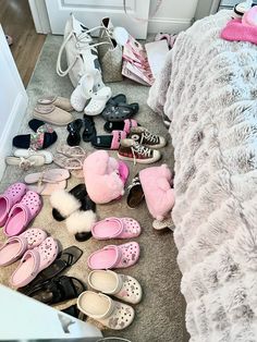 Cute Pink Shoes Aesthetic, Inside The Car Aesthetic Pink, Cute Couple Text Messages, Dump Ideas, Birthday Goals, Pretty Sneakers, Pinky Promise, Pink Vibes, Girly Shoes