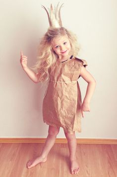 Costumes To Make At Home, Paper Bag Princess Costume, Easy Book Week Costumes, Book Week Costumes, Diy Costumes Kids Boys, Halloween Costumes Women Creative, Robert Munsch, Book Character Day, Diy Couples Costumes