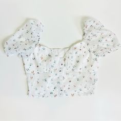 White & Ditsy Floral Mesh Bustier Cottagecore Corset Puff Sleeve Button Blouse Size M Nwot - Never Worn O-29 Fitted White Crop Top With Buttons, White Fitted Crop Top With Buttons, White Floral Print Cropped Crop Top, White Floral Print Feminine Crop Top, White Feminine Floral Print Crop Top, Fitted White Crop Top With Button Closure, White Fitted Crop Top With Button Closure, White Ditsy Floral Print Summer Top, White Ditsy Floral Print Top For Summer