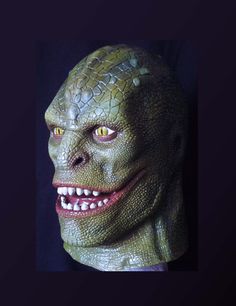 Hello, we have for you Lizard latex Mask. Handmade from Sculpture to the final result. To use in fun times with your Friends, such as Parties, Halloween, Christmas, Comic Conventions or just as a fan to Collect. Read carefully before buying: The Masks is only adult size 63 cm. Approximate inner diameter. We use the best Materials, painted with Airbrush and details with brush. Every single piece, the color of the skin can change. They have holes to see and breathe well. In this case they have por Horror Masks And Prosthetics For Cosplay, Fitted Masks And Prosthetics For Halloween Cosplay, Green Cosplay Costume For Halloween Themed Events, Horror Masks And Prosthetics For Halloween Cosplay, Green Masks And Prosthetics For Halloween Costume Party, Themed Masks And Prosthetics For Cosplay And Halloween, Themed Costume Masks And Prosthetics For Comic-con, Themed Costume Masks For Comic-con, Comic-con Costume Party Mask