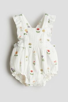 Classic Baby Clothes, Kids Ethnic Wear, Baby Mode, Kids Dress Wear, Baby Trend, Shorts White, Newborn Dresses