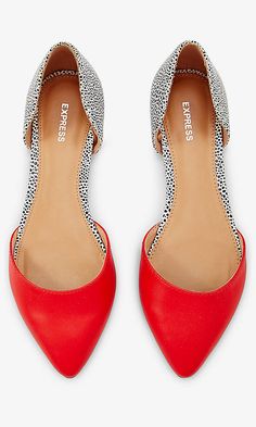 Red And Spotted D'orsay Flat | Express Love - been wanting both D'Orsays and… Fall Shoes Flats, Mode Shoes, Trending Flats, Fall Winter Shoes, Flats For Women, Shoe Closet, Crazy Shoes, Shoe Obsession, Look Casual