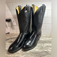 Brand New Justin Boots. See Photos For Reference. Justin Cowgirl Boots Square Toe, Justin Roper Boots, Justin Boots Men, Justin Boots, Western Cowboy Boots, Western Boots, Black Boots, Cowboy, Men's Shoes